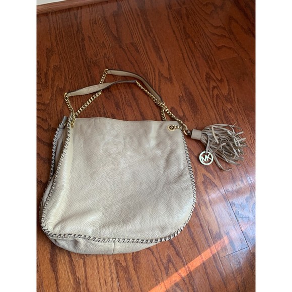 Michael Kors Beige/Gold Whipped Chelsea Handbag - Picture 1 of 3
